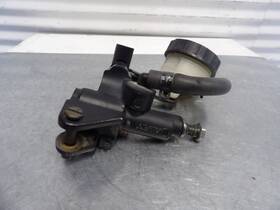 T2026220 Triumph 09-16 Bonneville T100 Front Brake Master Cylinder