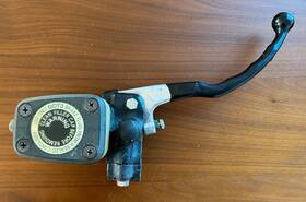 1j3-25850-02-00 Yamaha 1978 Sr500 Front Brake Master Cylinder And Lever - 1j32585002 Nissin 14