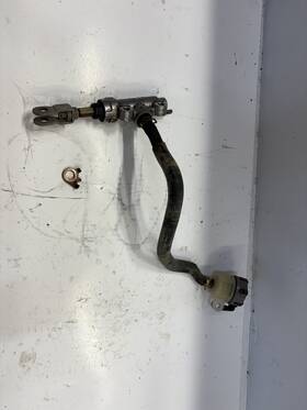 4gy-2583v-00-00 Yamaha 99-06 Ttr250 Oem Rear Brake Master Cylinder Reservoir